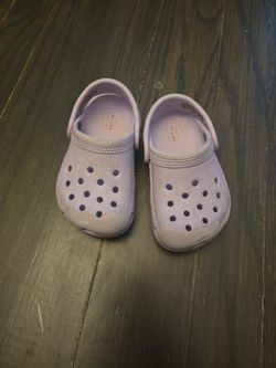 Size 4 Crocs