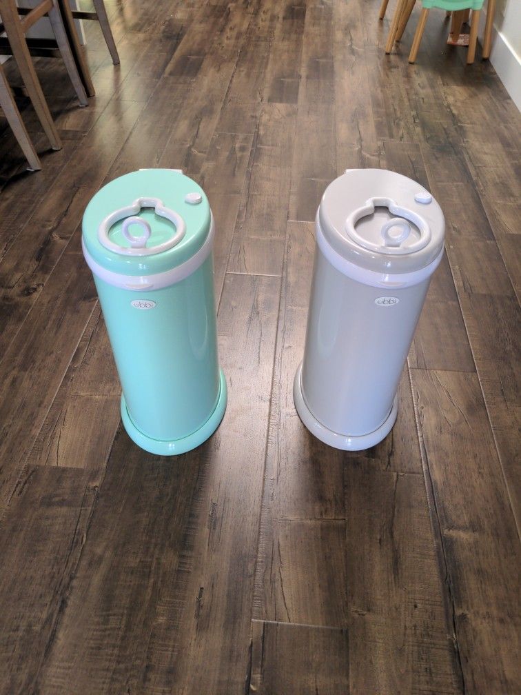 Ubbi Trash Can, Mint and Grey available