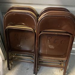 12 Metal Folding Chairs 