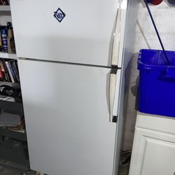 Refrigerator Working Perfectly 