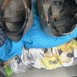 2 Cascos No Son Gratis Deme Una Oferta