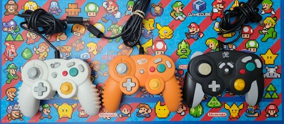 Nintendo Gamecube Controller Bundle of 6