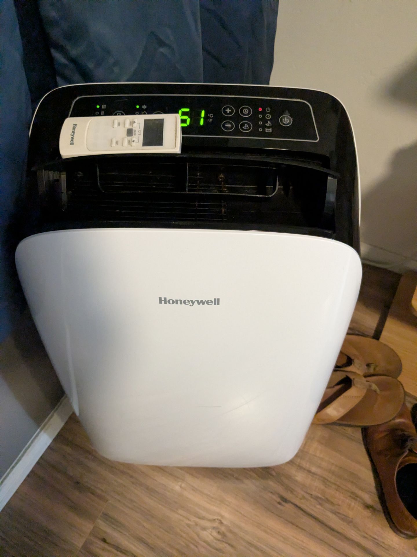 Honeywell HL09CESWK 9,000 BTU Portable AC