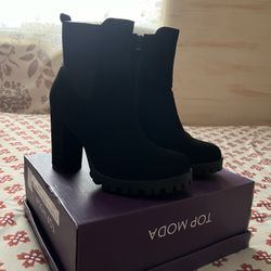 Black Boots | Size: 71/2 | Brand New!