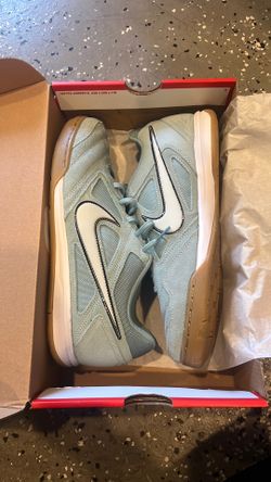 Men's Nike Gato Indoor Soccer Shoes (Size 10.5)