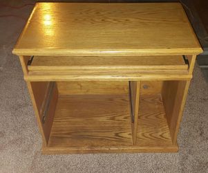 Wooden desk .come get it .20
