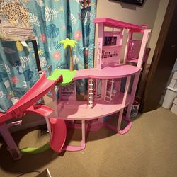 Malibu Barbie house