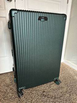 Nobl Travel Check-In: All-In-One 28" in Forest Green