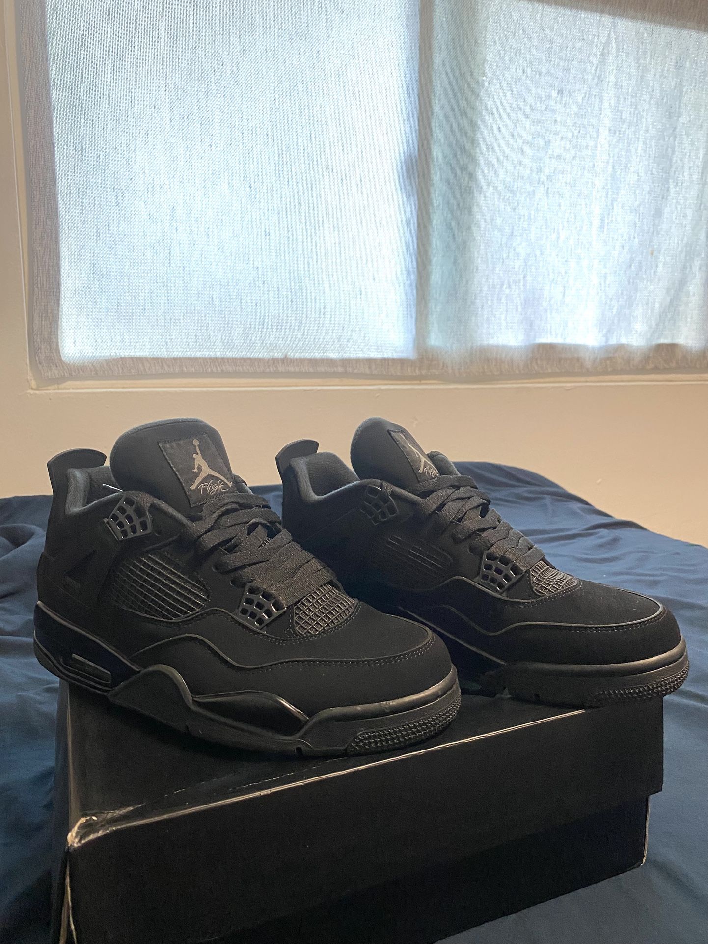 Air Jordan 4 Retro