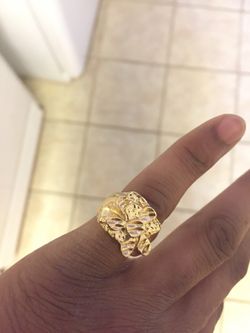 Golden nugget ring