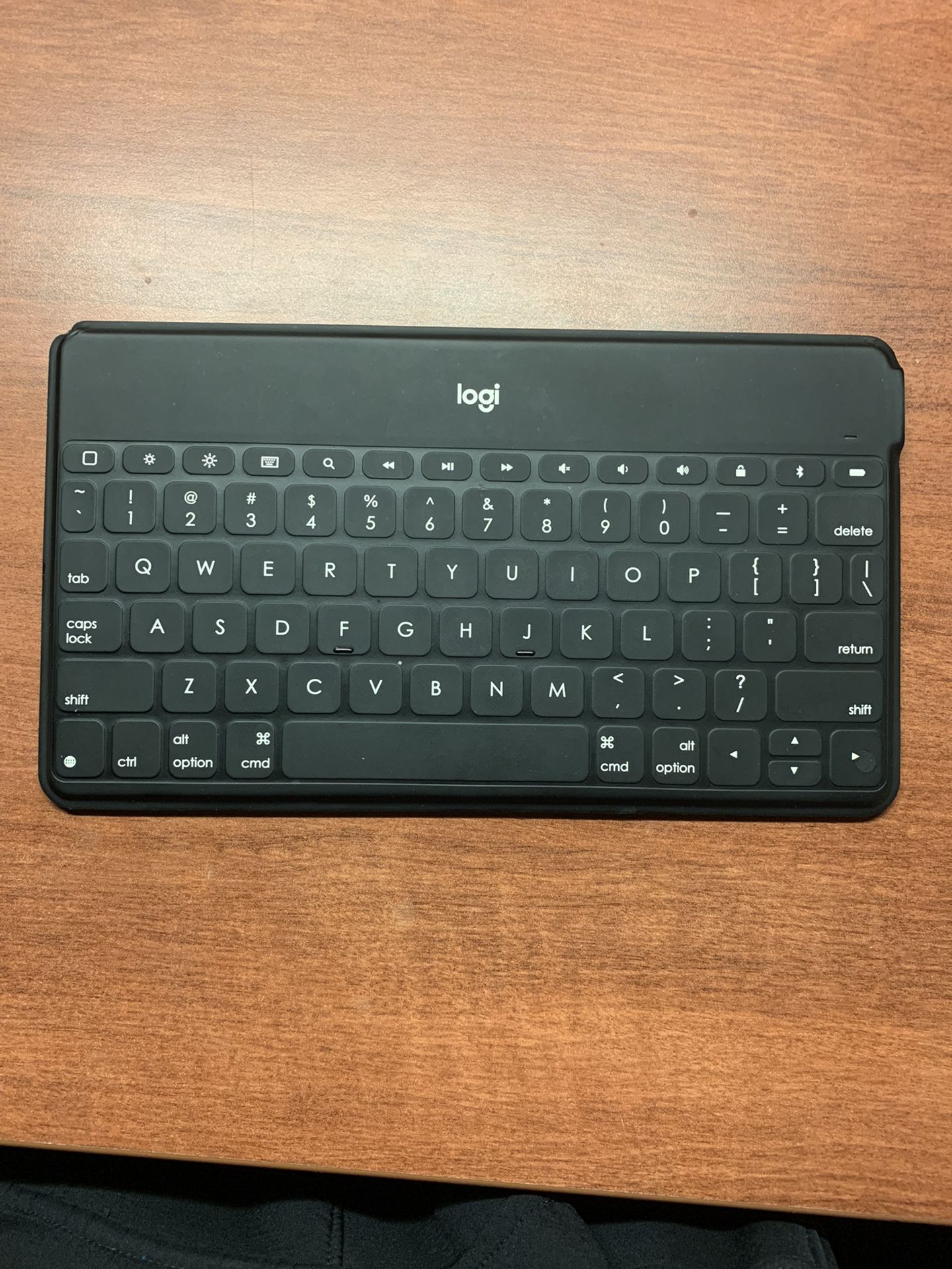 Logitech KEYS-TO-GO Keyboard