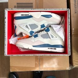 Air Jordan 4 Military Blue