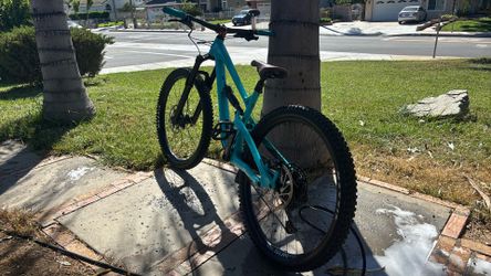 Yt Junior 27 1/2 Mountain Bike