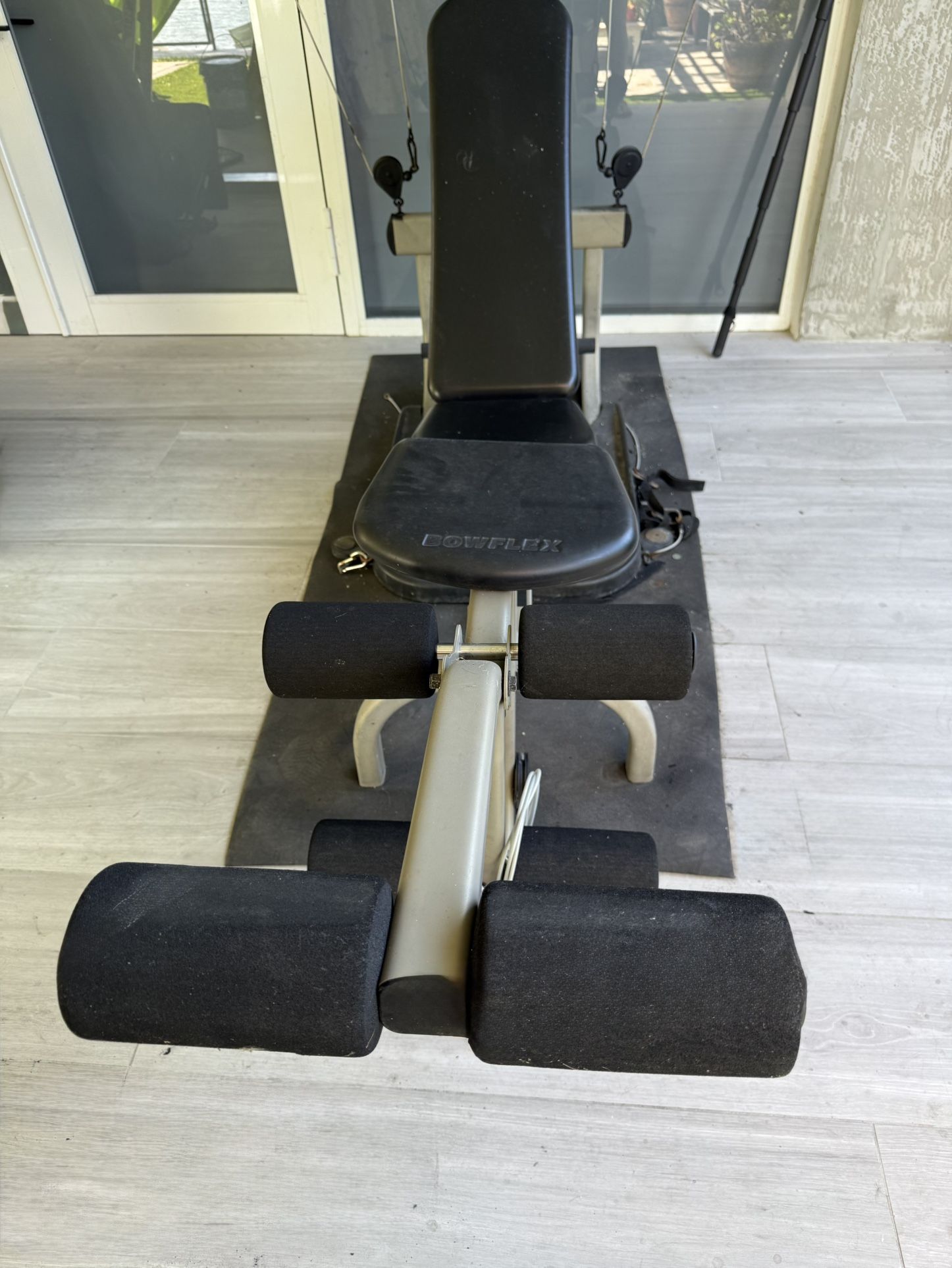 BOWFLEX HOME GYM