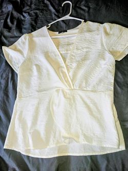 Women's White Shirt Size  Xl