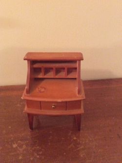 Small wood desk music box