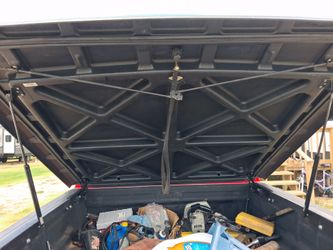 Truck bed cover