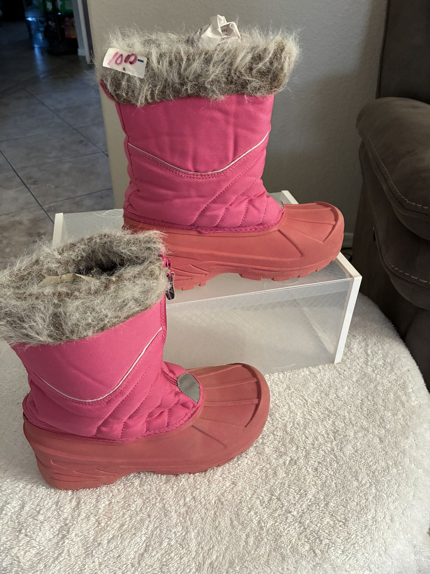 Boots Snow ⛄️ Size.4