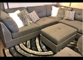 New Grey Sectional with Ottoman