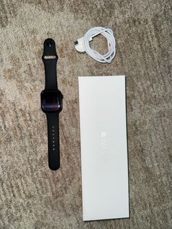 Apple Watch Series 11 — 42mm GPS — Perfect Condition, Barely Used, Complete w/ Box