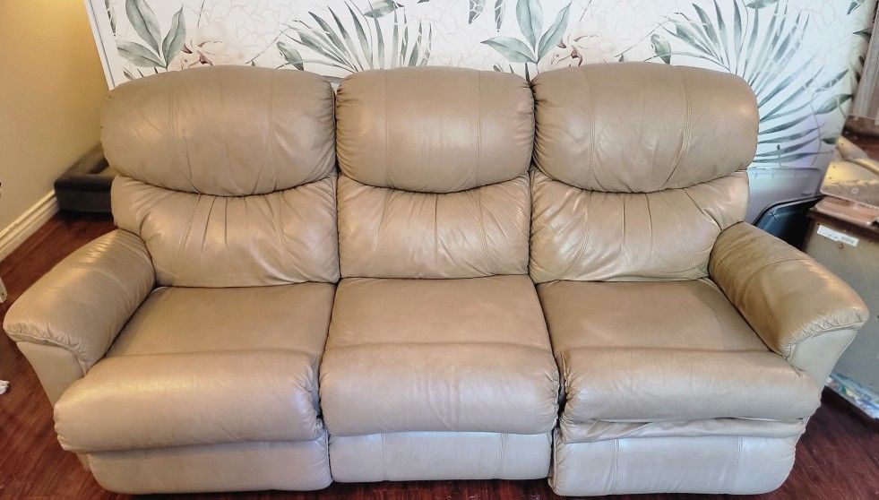 Leather LA-Z-BOY Sofa Recliner Tan