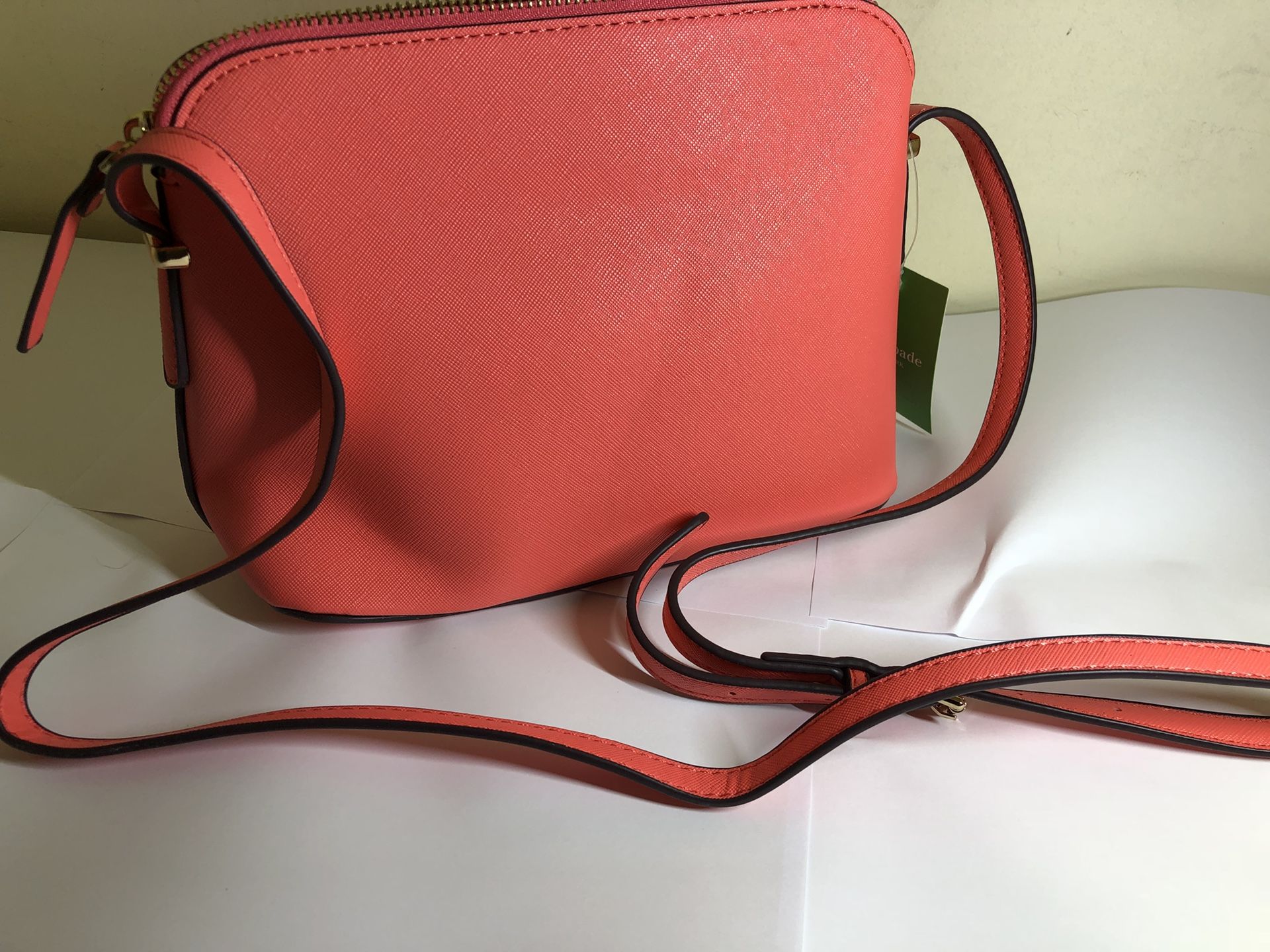 Kate Spade New York Purse WITH TAGS (SLIGHT DEFECT)