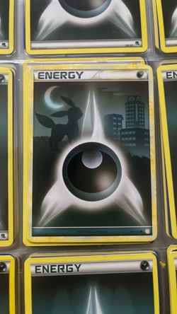 Darkness Energy umbreon silhouette Pokémon card 2010