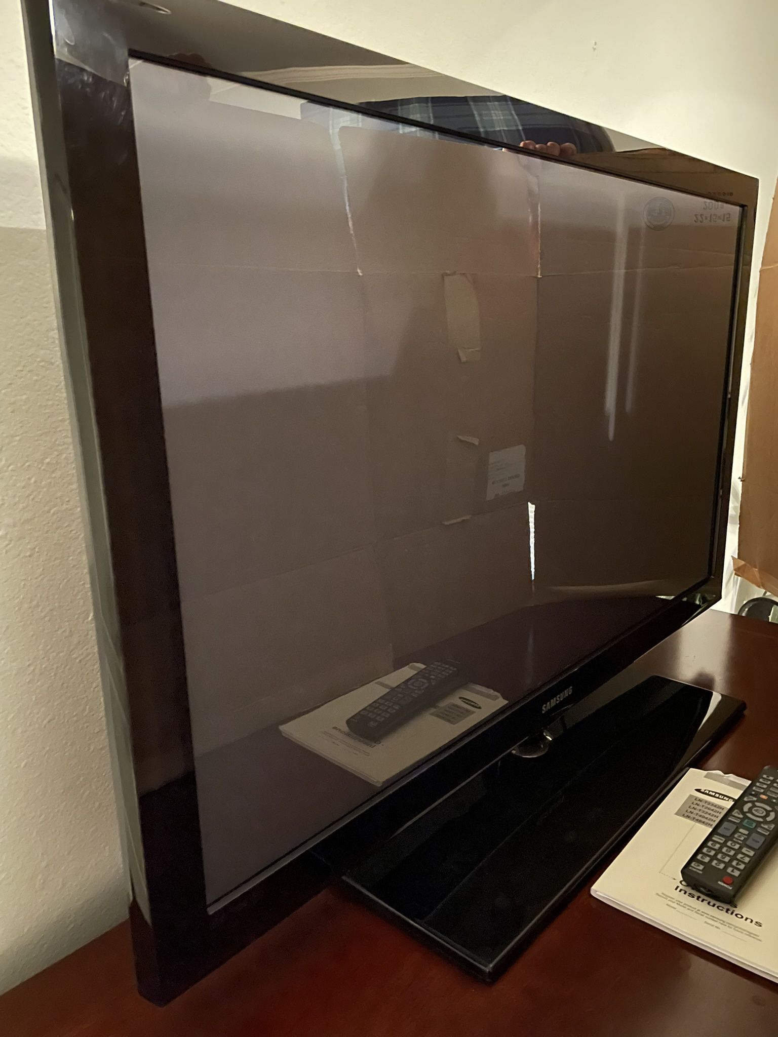 TV SAMSUNG 42 INCH PLASMA DISPLAY MODEL NO. PN42C450B 1D FOR ONLY $161.00