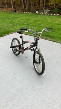 Bicycle by X-GAMES TAILWHIP BMX 20” And  Dual Hand Brakes Works & Runs Great 👍 