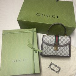 Gucci Ophidia Medium Shoulder Bag