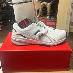 New Bal Tennis Shoe