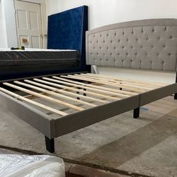 BRAND NEW KING SIZE PLATFORM BED FRAME 