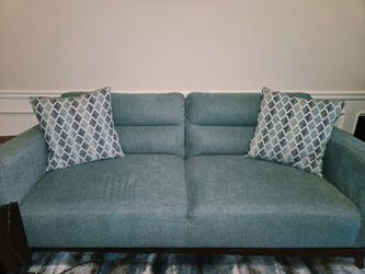 Broadview Park sage sofa
