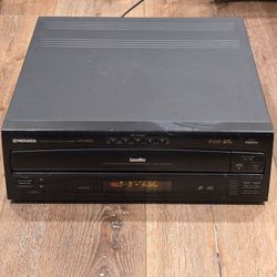 Laserdisc Player | Pioneer M301