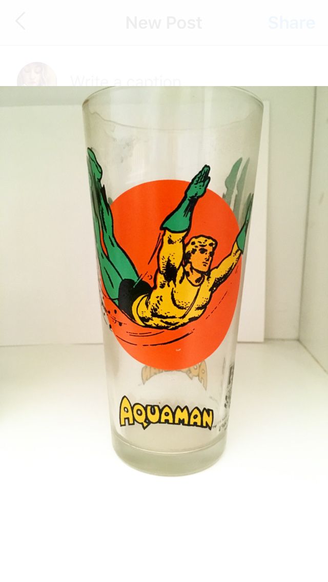 Vintage 1976 Aquaman glass from Pepsi Super Series