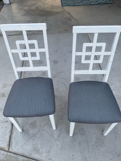 2 dining chairs