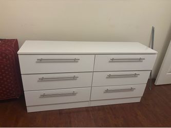 Drawer Dresser
