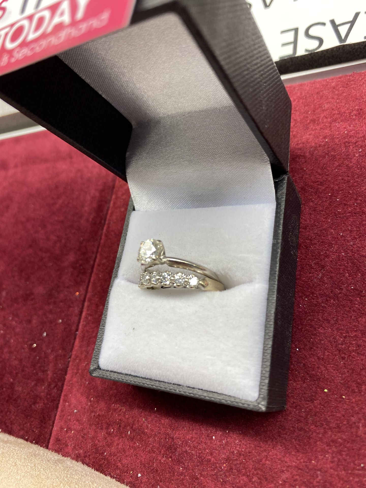 14k  WG Diamond Ring