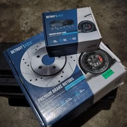 Brakes And Rotors(Front)