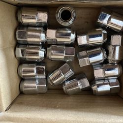 Polaris Rzr 1000 Stock Lug Nuts