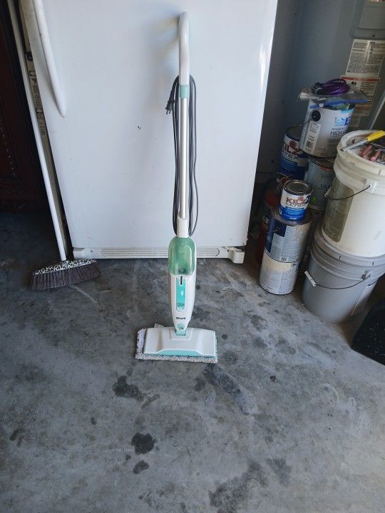 Shark Electric Steamer