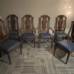 6 Chairs 