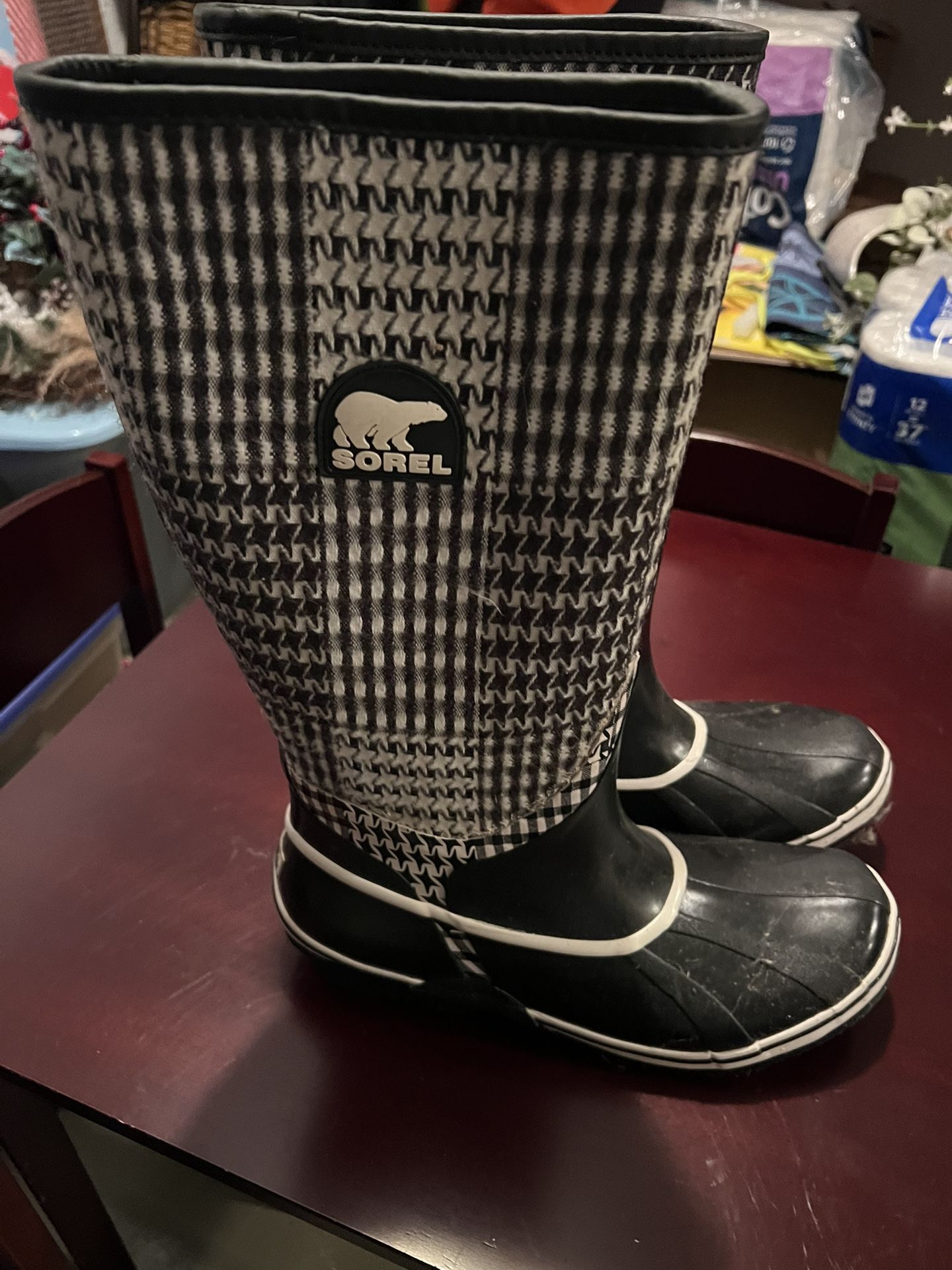 Sorel Rain Boots Women’s 11