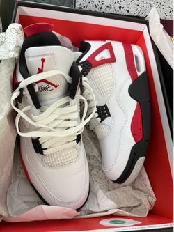 Jordan 4s