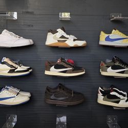 Nike Air Jordan 1 Low Travis Scott All Size 9