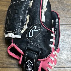 Rawlings youth Softball Glove, size 10.5”, right hand thrown
