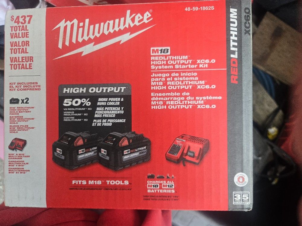 Milwaukee Redlithium XC6.0 Batteries W/charger