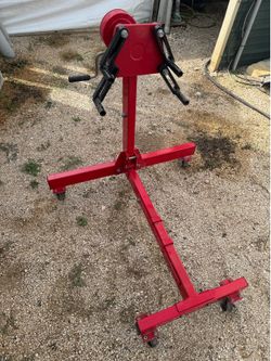 Engine stand with gear drive.