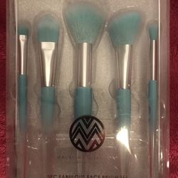 Macbeth Collection by Margaret Josephs 5 Piece Make Up Brush Set NEW!
