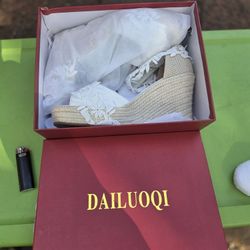 DAILUOQI
Woman's Plateform Wedge Heels Sandles